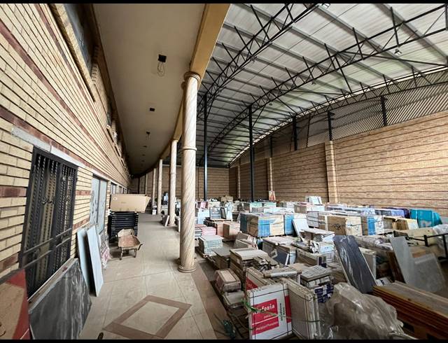 3,000M² SHOWROOM TO LET IN DALPARK